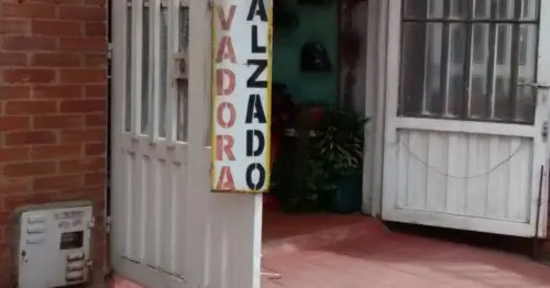 RENOVADORA DE CALZADO CALLE 169 RENOVADORA DE CALZADO CALLE 169